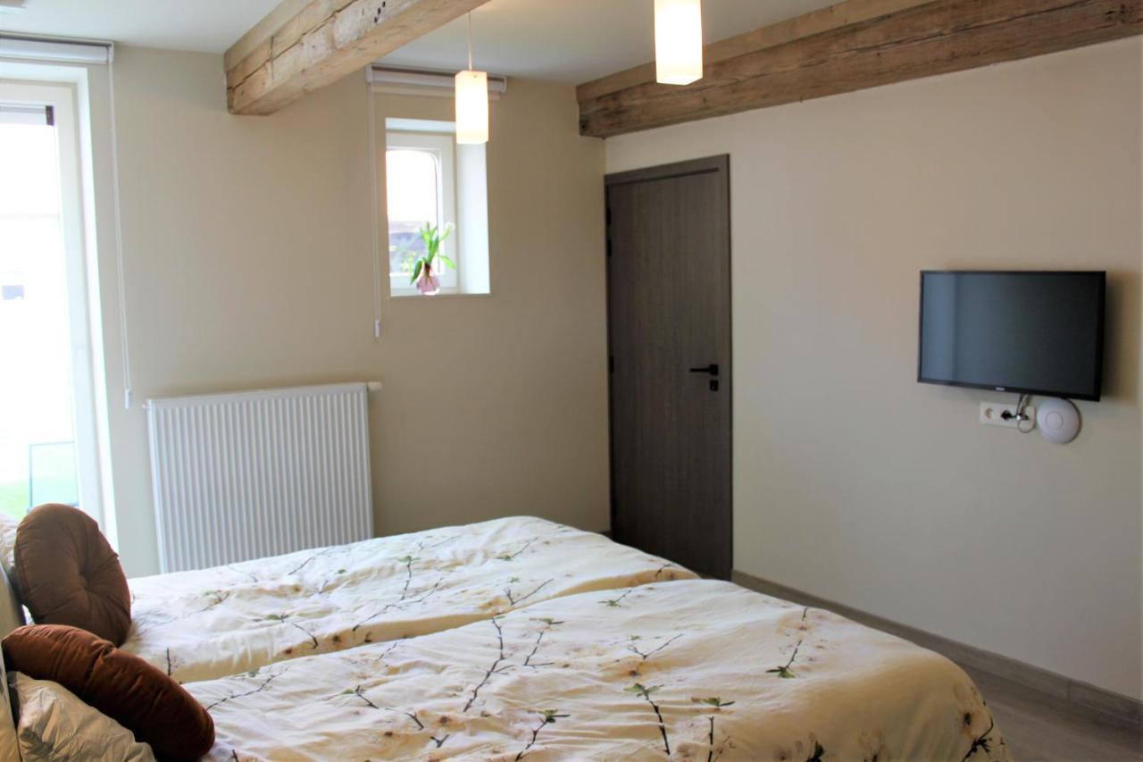 Bibi'S Boerderij Bed & Breakfast Veurne Eksteriør bilde